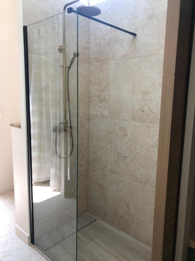 La Parenthese Hotell Auberives-sur-Vareze Exteriör bild